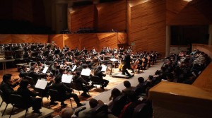 La Orquesta Sinfónica Mexiquense y el Coro de la Orquesta Sinfónica del Estado de México, en la Sala de Conciertos Felipe Villanueva (Foto: Arturo Rosales Chávez/IMC).